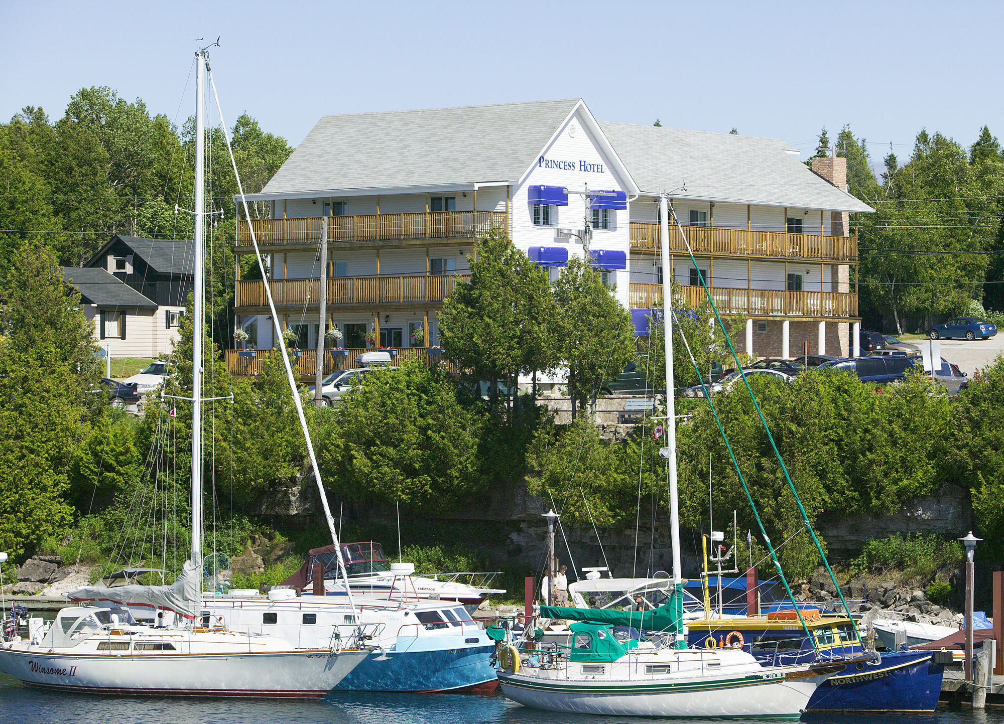 Готель Tobermory Princess Екстер'єр фото